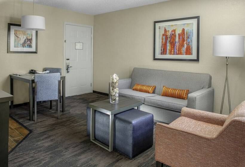 جناح, Addison Suites