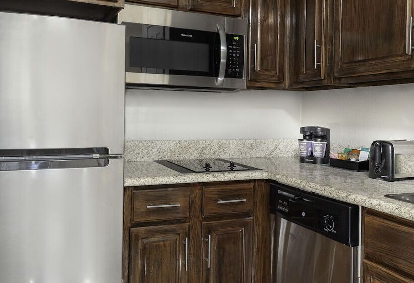 جناح لذوى الاحتياجات الخاصة, Addison Suites