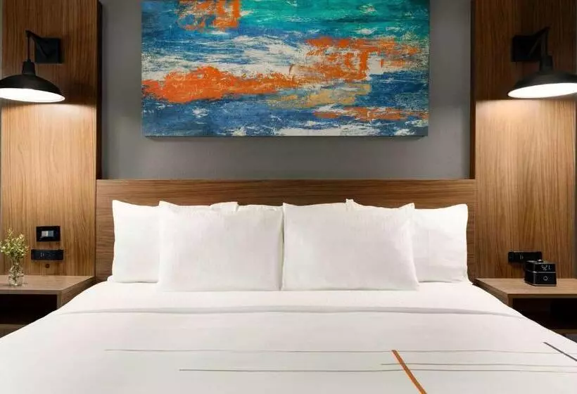 اتاق استاندارد با تخت بزرگ, La Quinta By Wyndham Salem Or