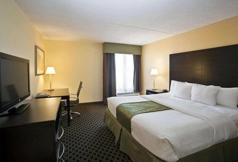 Люкс Кровать Кинг, La Quinta Inn & Suites By Wyndham Salina