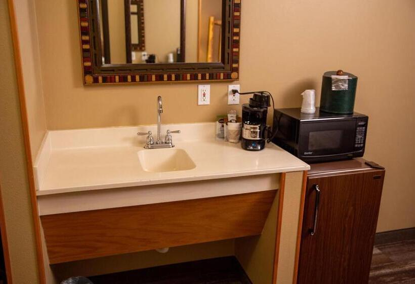 Стандартный Номер Кровать Кинг, Grand Ely Lodge