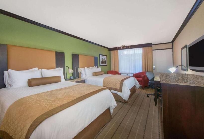 غرفه قياسيه سريرين مزدوجين, Wyndham Garden Oklahoma City Hotel & Conference Ctr Near Airport, Fairgrounds Paycom & I40