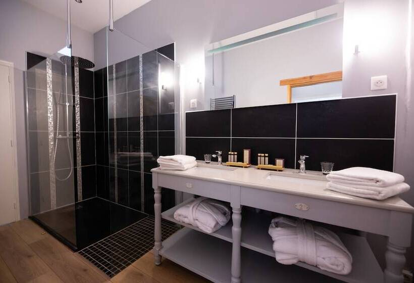 غرفة ديلوكس, Domaine De La Commanderie De Ballan