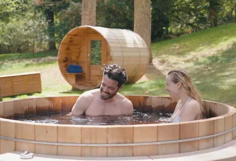 جناح ديلوكس, Domaine De La Commanderie De Ballan