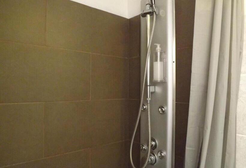 غرفة أساسية داخلية, Hôtel Le Carnon