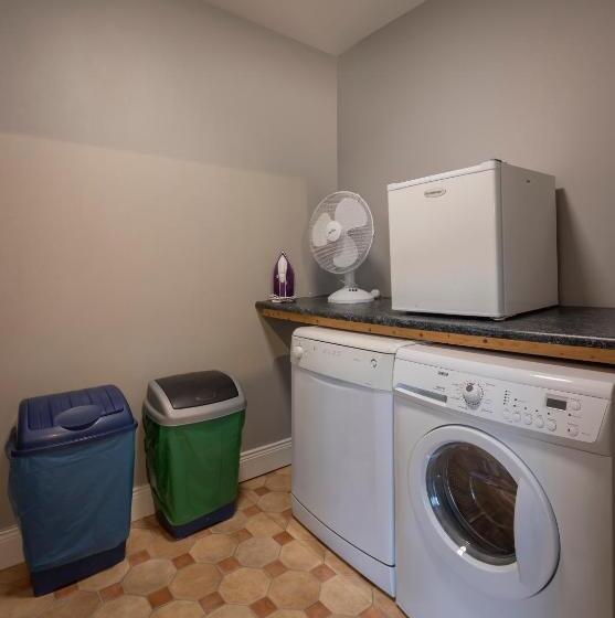 带2个卧室的公寓, The Gleneagle River Apartments