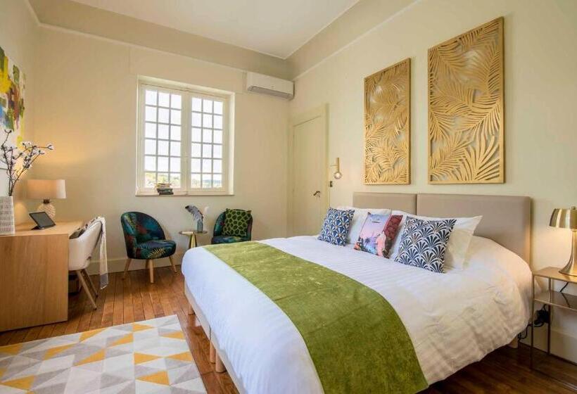 기본룸, Quand La Ville Dort