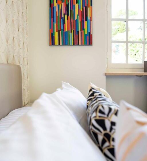 스탠다드 룸, Quand La Ville Dort