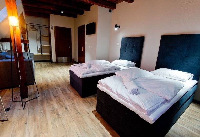 Четырехместный номер Премиум, Aparthotel I Sorau