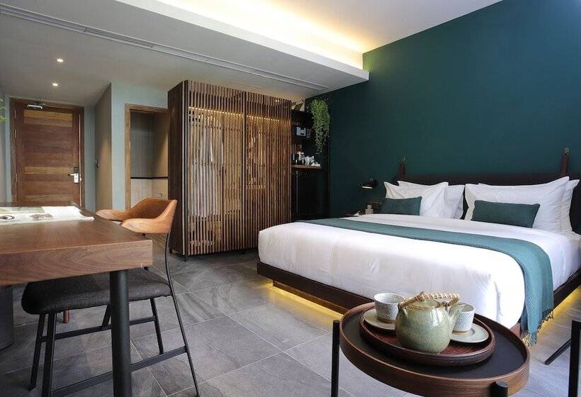 Номер Superior Вид на Бассейн, Baitong Hotel & Resort