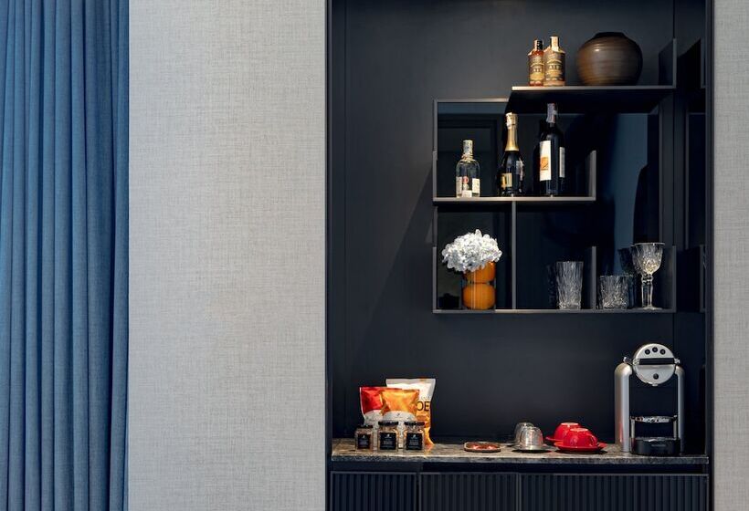 Полулюкс, Kimpton Maalai Bangkok An Ihg