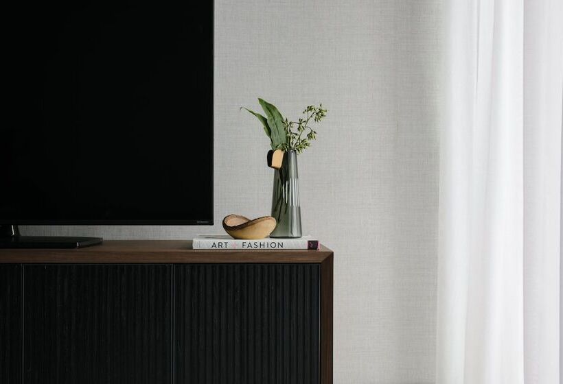 Номер Стандарт Смежный, Kimpton Maalai Bangkok An Ihg