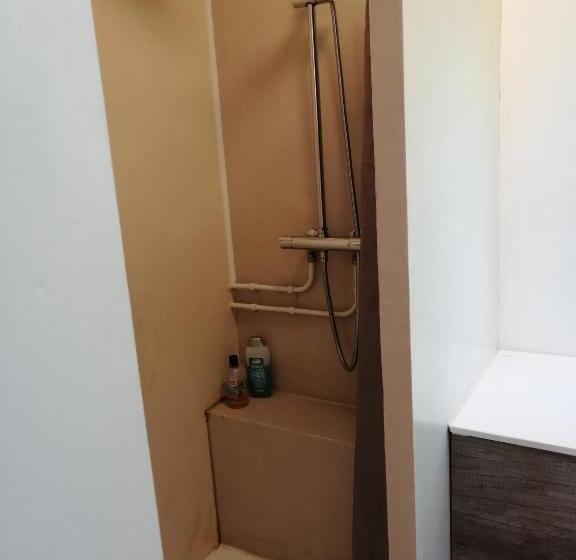 标准房带园景, La Petite Charnasserie