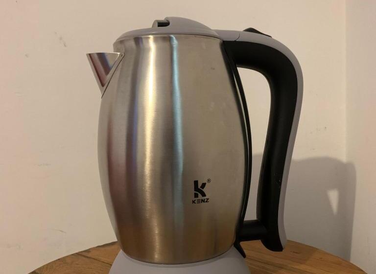 סטודיו סטנדרט עם מרפסת, The Spot