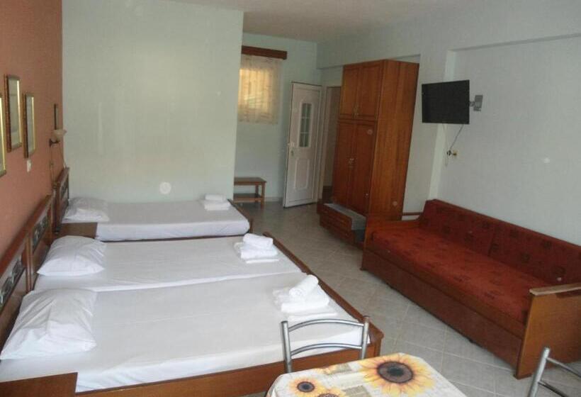 Family Room Garden View, Vergina