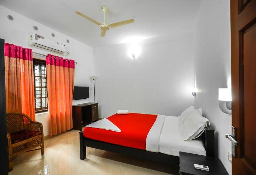 Quarto Deluxe, Snehatheeram Homestay