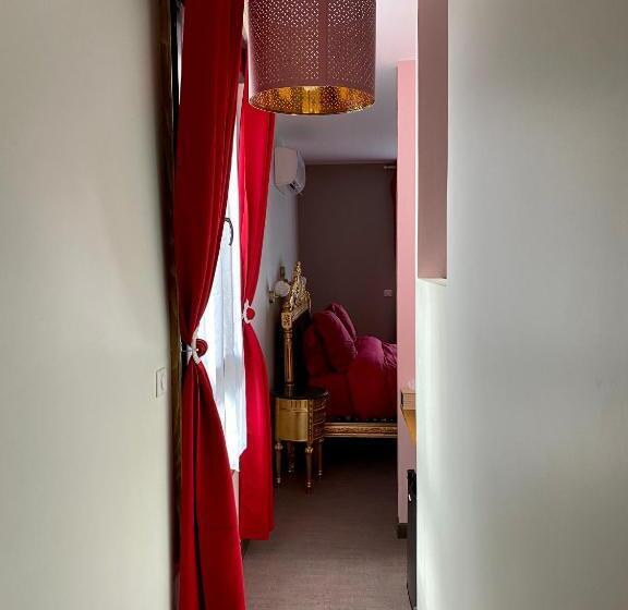 סוויטה, Salon Boyer