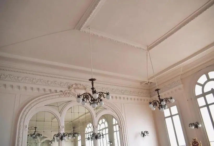 سوییت, Salon Boyer