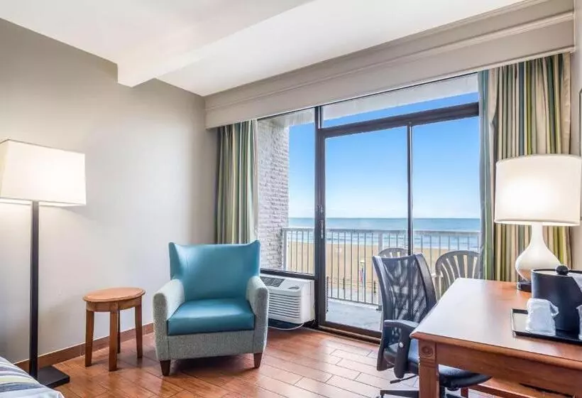 سوییت, Country Inn & Suites By Radisson, Virginia Beach Oceanfront , Va