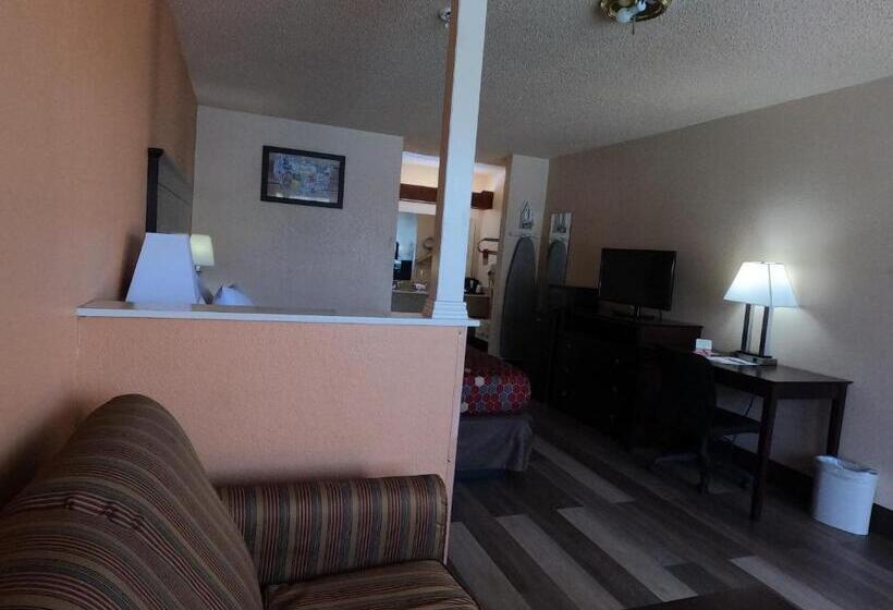 جناح سرير كينج, Econo Lodge Inn & Suites Downtown Northeast Near Fort Sam Houston