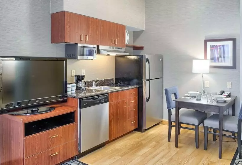 スイート, Homewood Suites By Hilton Mobile Airport University Area