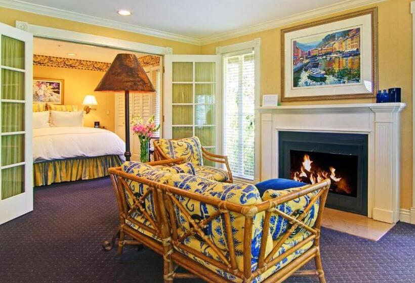 جناح سرير ملكى, Inn At Depot Hill