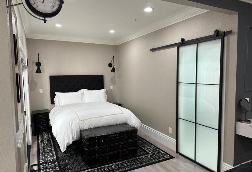 إستوديو ديلوكس, Inn At Depot Hill