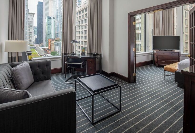 Люкс, Staypineapple, An Iconic Hotel, The Loop