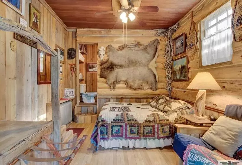اتاق لوکس, Robins Nest Bed & Breakfast