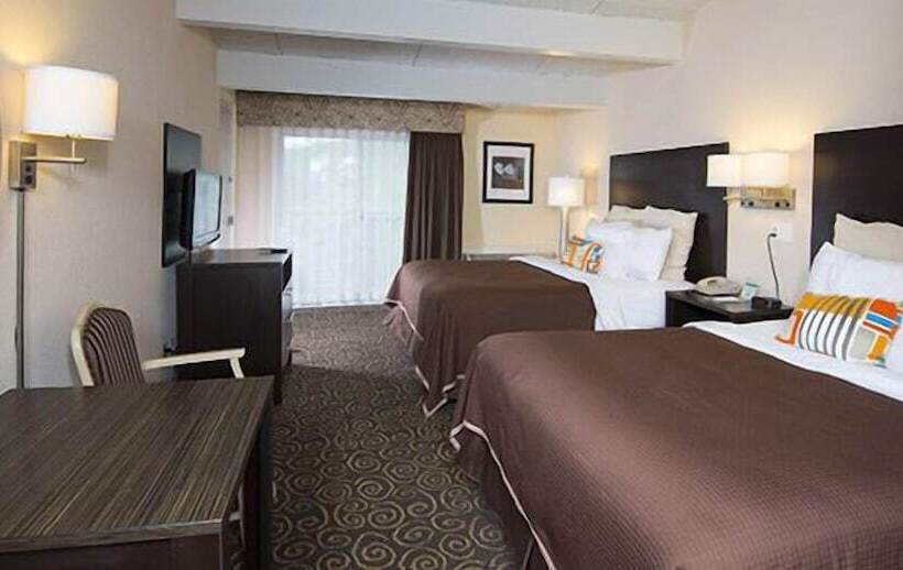 Номер Deluxe, Tiki Resort   Lake George