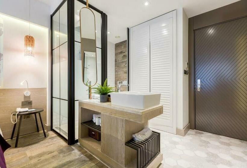 اتاق لوکس چهار تخته, Melanippe Relaxing Hotel   Adults Only