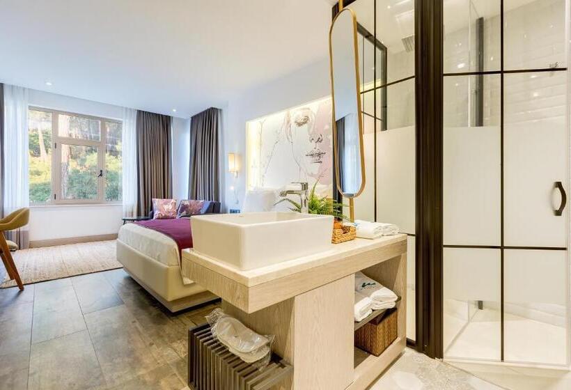 اتاق لوکس چهار تخته, Melanippe Relaxing Hotel   Adults Only