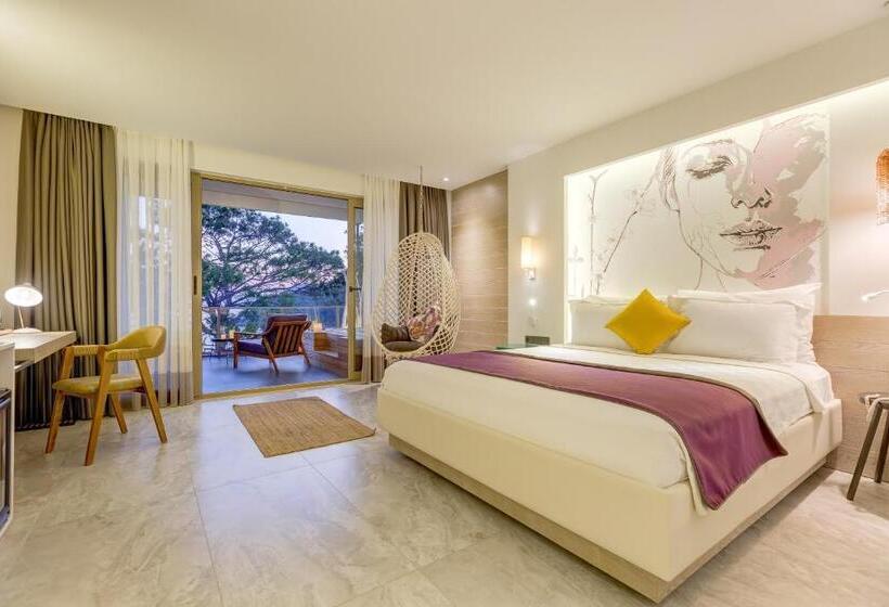 اتاق لوکس با تخت بزرگ, Melanippe Relaxing Hotel   Adults Only