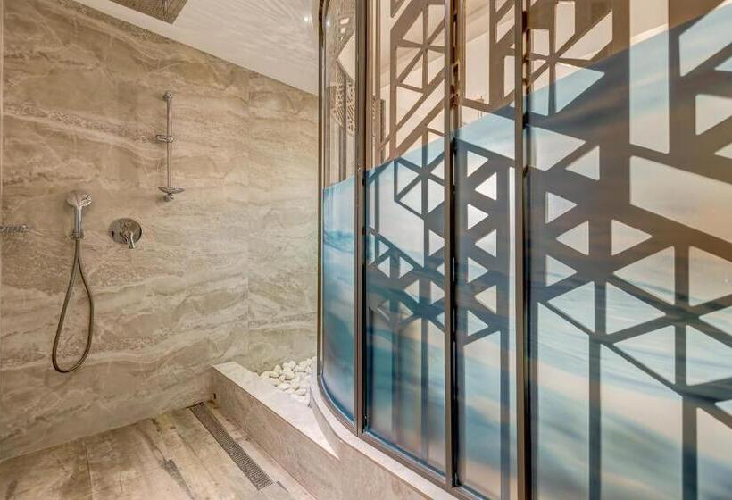 اتاق لوکس با تخت دو نفره بزرگ, Melanippe Relaxing Hotel   Adults Only