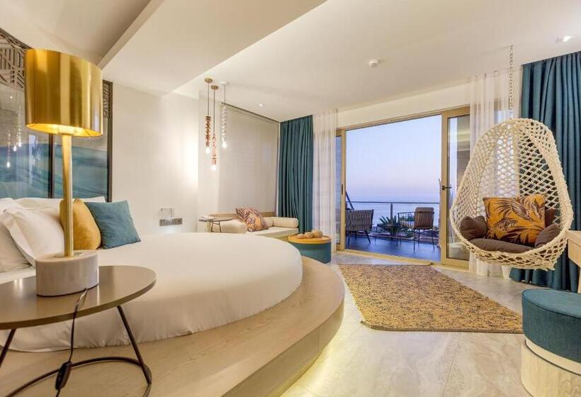 اتاق لوکس با تخت دو نفره بزرگ, Melanippe Relaxing Hotel   Adults Only