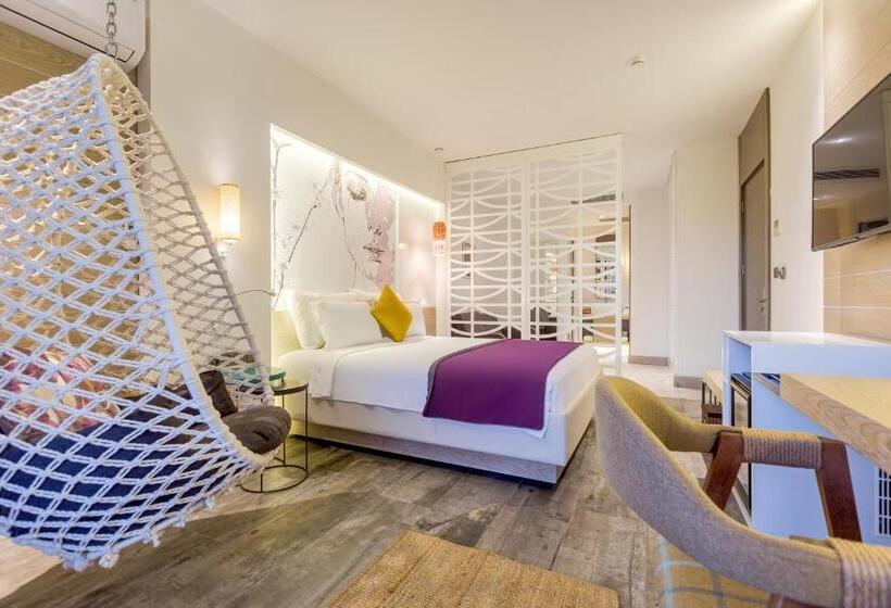 اتاق لوکس چهار تخته, Melanippe Relaxing Hotel   Adults Only