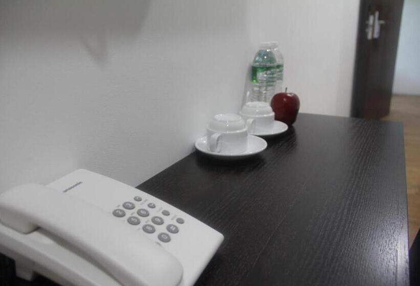 Quarto Deluxe, Big Apple