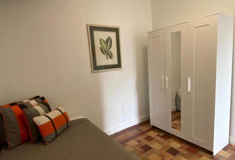 Quarto Triplo Clássico, Harding Boutique Apartments