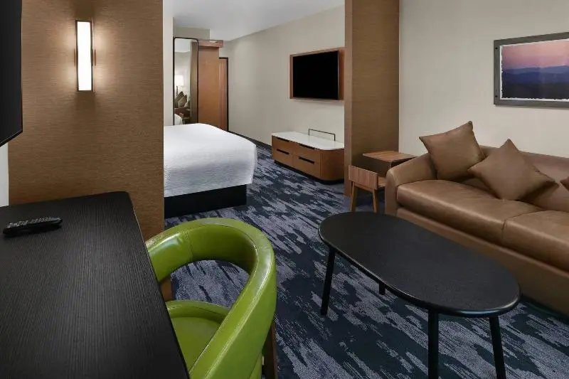 キングサイズベッドのスイートルーム, Fairfield Inn & Suites By Marriott Moorpark Ventura County