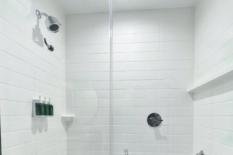 מיטת קינג בסוויטה, Fairfield Inn & Suites By Marriott Moorpark Ventura County