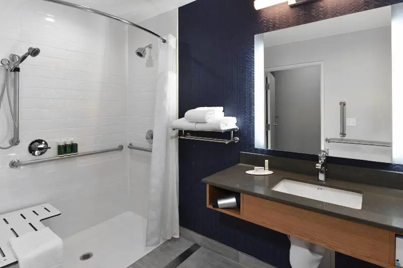 キングサイズベッドのスタンダードルーム, Fairfield Inn & Suites By Marriott Moorpark Ventura County