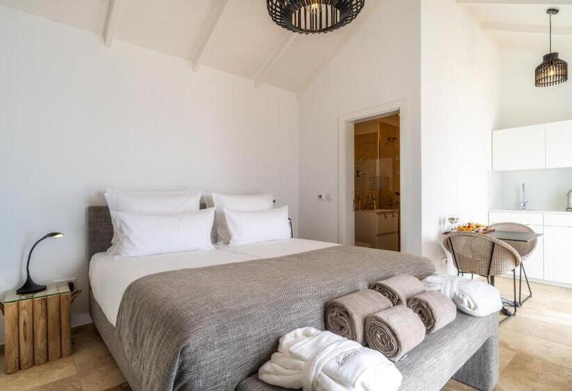 غرفة ديلوكس مطلّة علي البحر مزوَّدة بشُرفة, Escarpa   The Madeira Hideaway