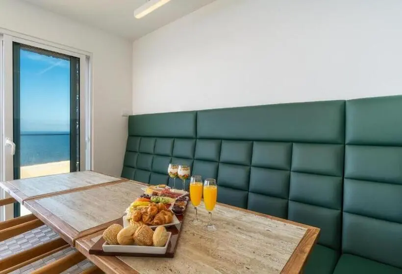 اتاق اساندارد با چشم‌انداز جانبی به دریا, Escarpa   The Madeira Hideaway