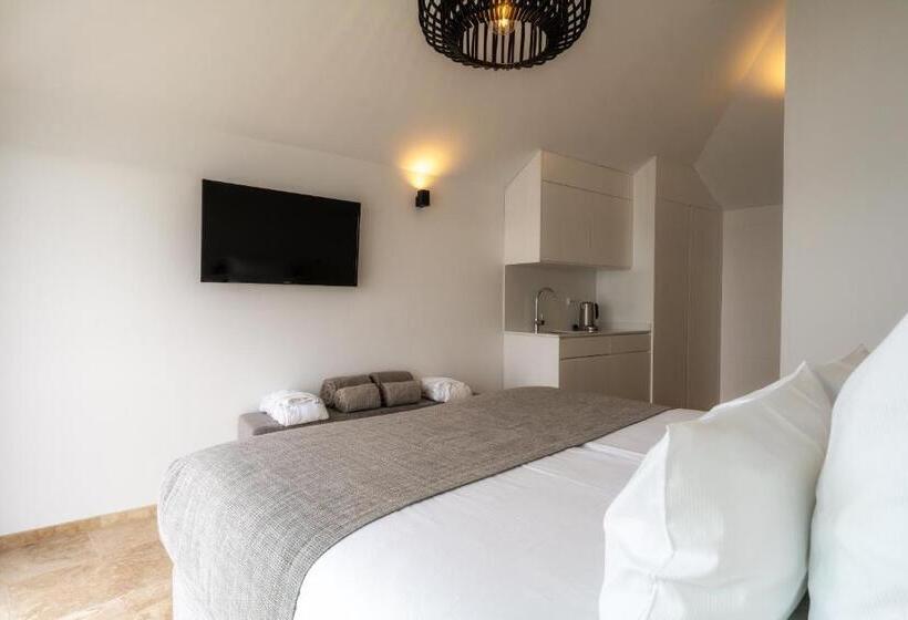 غرفة ديلوكس مطلّة علي البحر مزوَّدة بشُرفة, Escarpa   The Madeira Hideaway