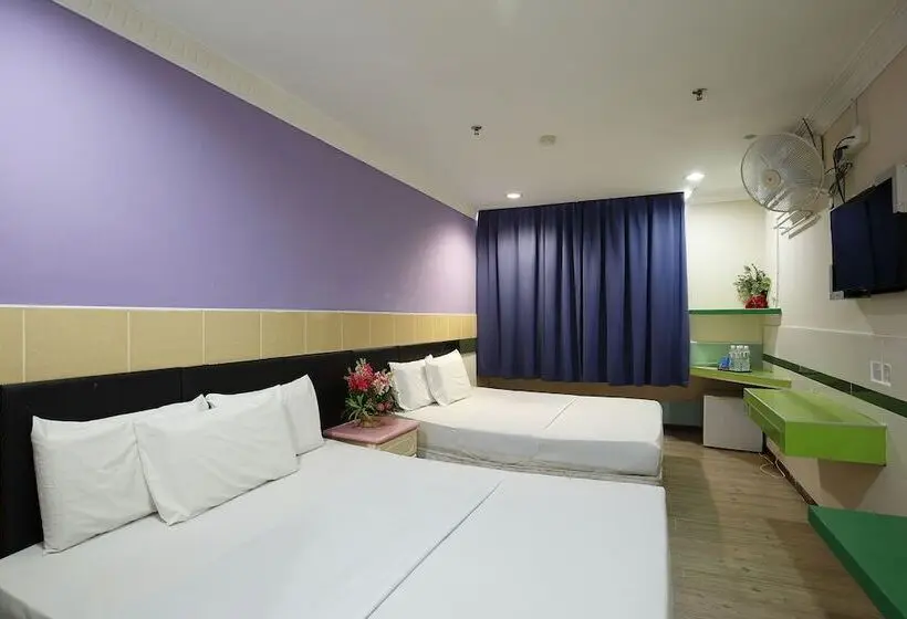 اتاق خانوادگی, Cosy Inn