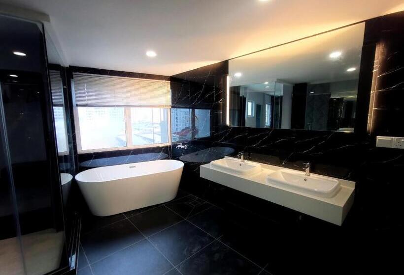 סוויטה נשיאותית, Wow Hotel Penang