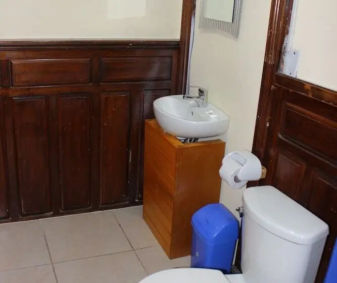 バス共有のスタンダードルーム, Holidays Hostel Arequipa