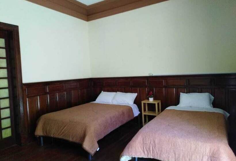 اتاق استاندارد سه نفره, Holidays Hostel Arequipa