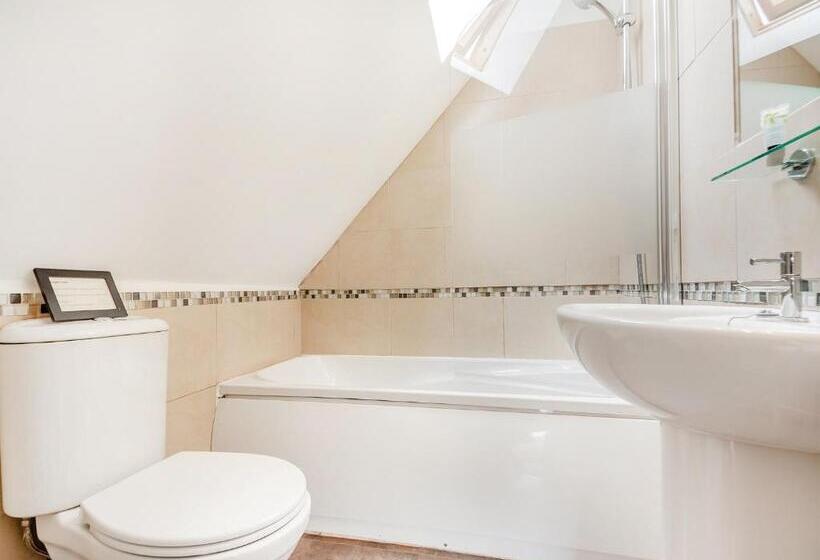 Дом 2 Спальни, Anglesey Lakeside Lodges