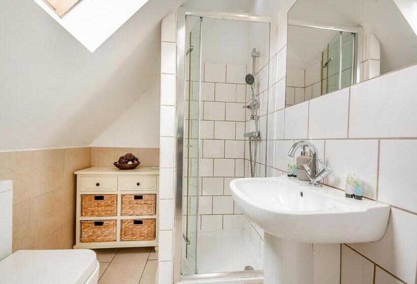 Дом 2 Спальни, Anglesey Lakeside Lodges